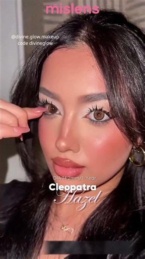 The warm golden-brown hue makes every eye look exceptionally captivating.