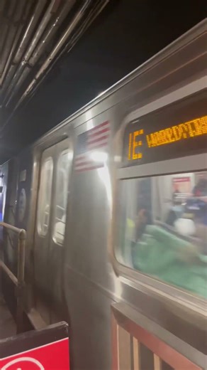 R160A Alstom E Express Train Srriving at Court Sq-23rd St