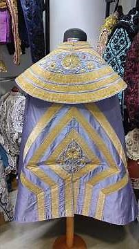 CAPOTE DE PASEO MALVA Y ORO DE GALONES | NATI #trajedeluces #modataurina #capotedepaseo #torero