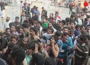 28K views · 137 reactions | PSL final's tickets create unprecedented frenzy among fans https://goo.gl/uwO4VB | Express Tribune Video | Facebook