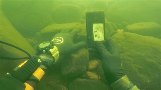 Found a Knife, Fishing Pole, and Phone Underwater! Scuba Diving Discovery