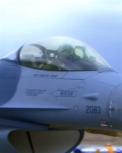 F-16 Fighting Falcon overview: Viper specs & history