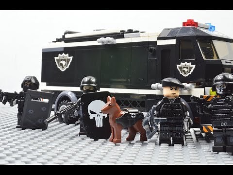LEGO SWAT lego s.w.a.t - street toughs (Barricade)