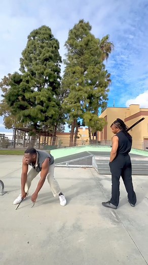 577K views · 3.8K reactions | What video game is this from?  Fight choreography: @wearefwcofficial Sound design: @tonyjax7 Filmed by: @imdavidchernandez Sword made by: @stephenstuntford Skater: @raphael__caldas #fight #skate #skatepark #videogame #samurai #villain #hero #action #karambit #katana | FikShun Stegall | Facebook