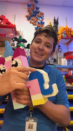 Master Builder Alec on Instagram: "Unikitty tail = 🐐 #lego #legolanddiscoverycenter #masterbuilder #moc #design #build #spaceship #unikitty #fun #kidfriendly #create #"