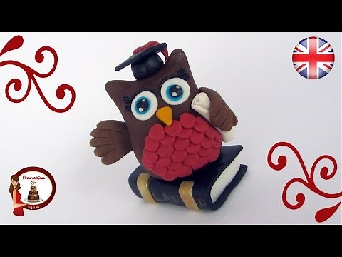 Fondant Owl Cake Topper for a Graduation Cake