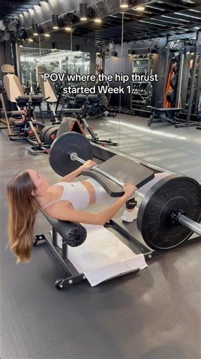 The weights don’t lie😮‍💨 She weighs around 115lbs hip thrusting 215lbs!! #fyp #glutes