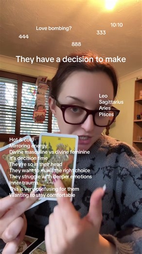 Understanding Tarot Dynamics in Love Readings