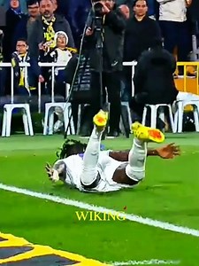 " ŞAMPİYONUN KİMİN OLDUĞU BELLİ AMA YİNE PEŞİNDEN KOŞMAK BOŞTUR ŞAŞKIN! " | (İlk Video) #galatasaray