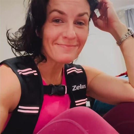 Pop quiz! What are the two required labels for the Strada Challenge? Please check each post, and consider placing the labels at the top of your description…please🙏🏼 It makes my job so much easier! Answer: 1. Day number 2. #StradaEasel | Strada Easel