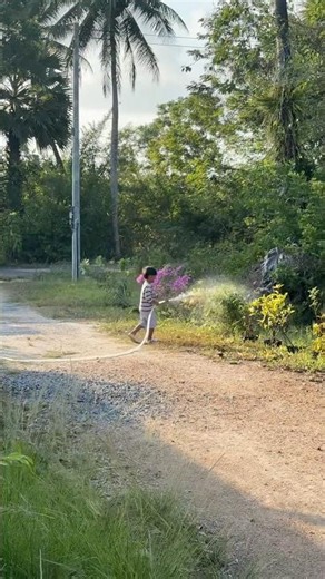 He's so small but already so mischievous, I'm impressed! 😅 #NongDiamond #Macker #EnjoyFamily #Enj...