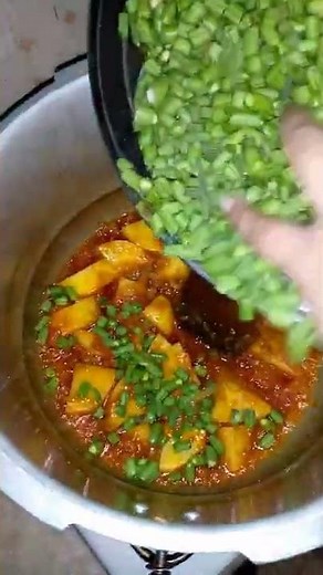 Aloo Phaliyan | Making of Green beans potato recipe | Phaliyan aloo