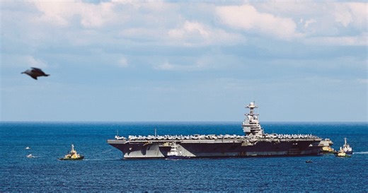 Lampu merah buat Iran: Kapal pengangkut terbesar dunia tiba di Greece | Harian Metro