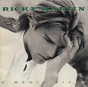 Ricky Martin - A Medio Vivir
