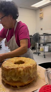 Lemony icing dripping #mrsyongcam | Yong's Bakery