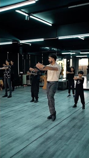 Kids Modeling training at Athul’s Academy Calicut #style #tutorial #kidsfashion #modeling #fff