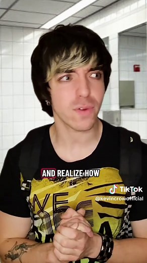 2026 Emo Goes to School in the 2000s @nevermind_tyler #emo #scene #2000s #poppunk #alternative