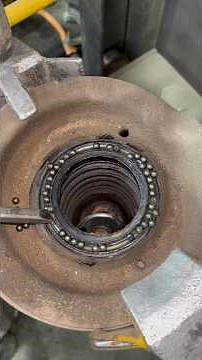 struts mount bearing nosing fixed replace struts bearing easy method 🛠️🚗