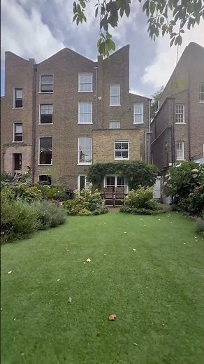Behind the Door of One of De Beauvoir’s Finest Victorian Homes