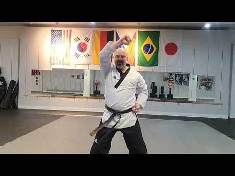 World Taekwondo Basic Form #2 Kee Cho Hyung Ee Boo. Explanation of our 2nd form at our Studio