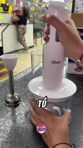 Potencia y versatilidad con la batidora de inmersión Oster