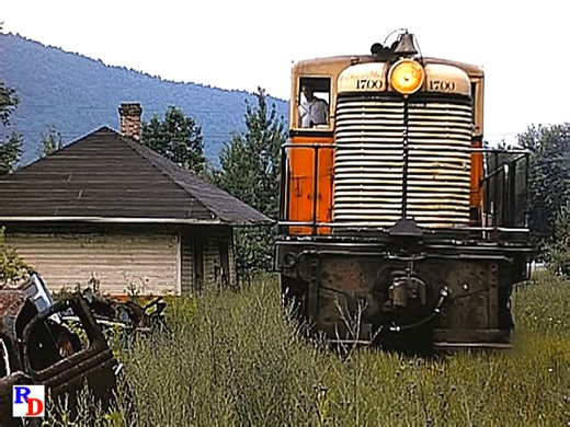 A short freight on the Wellsville Addison & Galeton Railroad (or The "WAG") is powered by a GE 132 Tonner locomotive. It's tough to tell if it's just rolling freely through the weeds at some locations! From the JPM show "Short Lines & Branch Lines, Part 4" https://rfd.video/SLBL4 | Railfan Depot