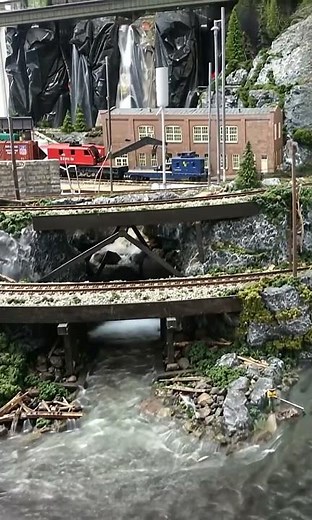 HO scale harbor with water #modeltrainlayout