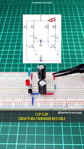 Circuito Flip-Flop: Del Diagrama al Protoboard