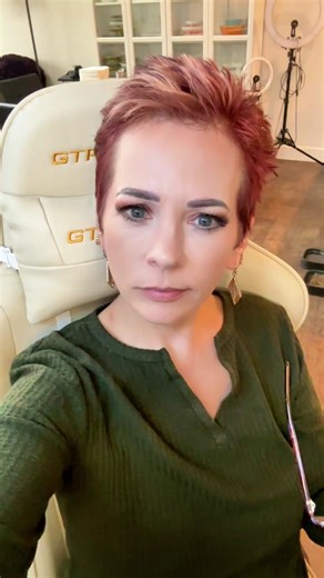 Not your #average #grandma I’m #better 🔥 #rubylynne #bossbabe #maturewomen #wildgrandma #pacificnorthwest #model