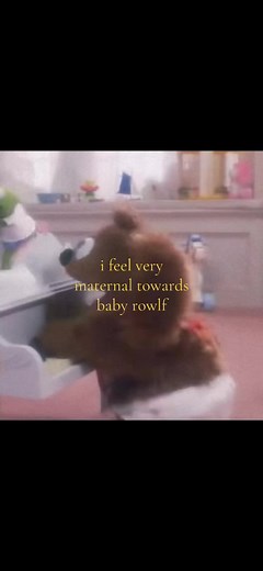 kermit aswell ofc #kermitthefrog #rowlfthedog #muppetshow #fyp #maternal