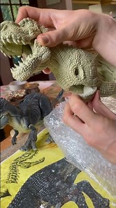 #dinosaur #vrex #vastatosaurus #dinosaurtoys #kingkong #toycollector #reptiles