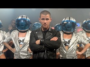 Nick Jonas Hot "Levels" Performance At The 2015 MTV VMA's