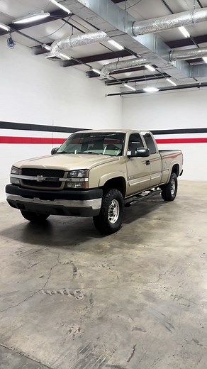 Super nice 6.0 Vortec truck! Great miles and great spec #enterprisemotorsports #trucktok #truck #4x4 #dealership #dealershiplife #lowmiles #forsale #fyp #preemissionsdiesel #chevy #gmc #gas