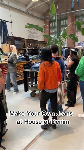 A little after movie of the 3 days Make Your Own Jeans course. We had so much fun! Special thanks to Jos van den Hoogen, the best denim teacher🙌 Next course will be on 13,14,15 March Check our Instagram for more information 💙 @J4D3 @Bully #denimcity #denim #denimdays #makeyourownjeans #makeyourownjeanscourse #houseofdenim #houseofdenimfoundation #fitcheck #fashion #mode #jeanschool #denimamsterdam #amsterdam #dehallen #fyp #voorjou