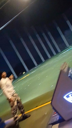 Who trying to hit top golf? | Justin Waller