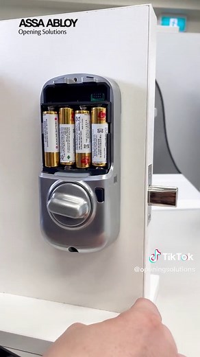 Follow these steps to change the batteries on a Yale Assure Lock SL.👌 #hometechnology #hometech #technology #homesafety #homesafe #homeimprovement #homesecurity #smartphone #smartdoorlock #smartlocks #smarthomes #smartlock #yalesmartlocks #homesmarthome #smarttech #howto #learnontiktok #productunboxing #bundledeal