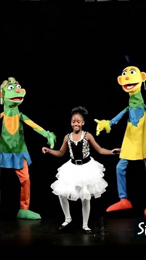 Sesame Street - African dance (Part 1)