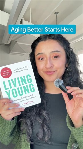 Want to feel younger, think clearer, and age better without expensive gadgets? Living Young breaks down simple, science-backed habits that actually make a difference. Adding this one to my wellness TBR 🧠💪 #IngramBooks #biohacking #livingyoung