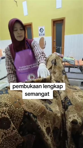 pembukaan lengkap semangat #persalinannormal #bidaniissugiarti #bidantiuptiup #videoviral #fypviralシ
