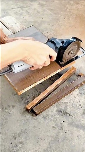 Handheld Electric Power Tool for Precision Wood Cutting and Trimming
