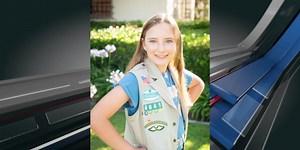 Girl Scout sells cookies in all 50 states
