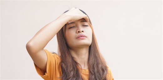 Face pain? Pharmacist reveals surprising hay fever symptoms - The Weather Network