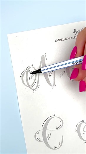 Just starting out with lettering? Here’s some advice: The first step is practicing the basics. While it’s tempting to jump right into lettering full words or quotes, building a solid foundation is crucial. Try a worksheet, like the Embellish Alphabet Worksheet featured in this video, or lettering drills to guide your practice. Remember, progress takes time, so don’t worry if your letters aren’t perfect at first. If you’re looking for extra support, all my alphabet worksheets and my free letterin