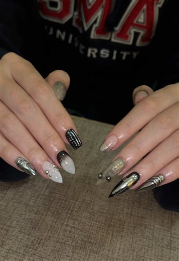 💣 🗡️ 🦾 ——————————————————— 🧸 XINK NAIL STUDIO – XINH MỌI GÓC, CHẤT MỌI GU! 🧸 💅🏻 Mẫu nào bạn thích - mẫu đó “Xink” làm! 🔥 Gu càng khó, “Xink” càng có lý do để làm xuất sắc! 📸 100% mẫu thật - không mượn ảnh - không “sống ảo” - chỉ có tay nghề thật! 🎁 Nhận làm nail box – gu bạn chọn, “Xink” lo! 🕰️ Đến là “Xink”: 9h00 - 19h00 🏠 Toạ độ “Xink”: 124 Chùa Hàng, Dư Hàng, Lê Chân, Hải Phòng 📞 Alô “Xink”: 0933.689.886 - 0353.281.997 🎀 Hiện tại Xink đang làm nail 1:1 – chăm sóc từng móng cho k