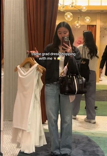 Graduation Dress Shopping Guide for College Graduates