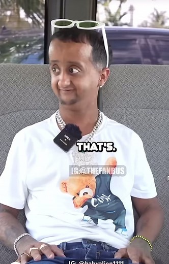 Baby Alien lookin to f*ck😂🍿🎥#babyalien #fanbus #bangbus #funtime #comedy #funnyvideos #viralvideo #tiktok #tiktokindia #youtube #clips #blowthisup #tiktok_india #tiktokjapan #china #japan #funnyasf