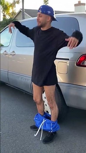 Sagging at its finest 👖