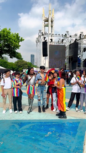 SINONG EXCITED PARA SA PRIDE NIGHT?! 😻 Nagsalita na ang madlang bahaghari, ito ang mga bias nila! #LoveLaban2Everyone #HappyEquality #PridePH Festival 2024 Quezon Memorial Circle, Quezon City #QC85th