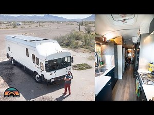 Este autobús convertido en vivienda es el hogar de una familia numerosa