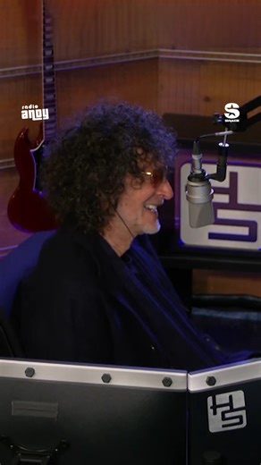 SiriusXM on Instagram: "Howard Stern opens up about his experience with therapy. Hear his full interview with Andy Cohen at our link in bio."
